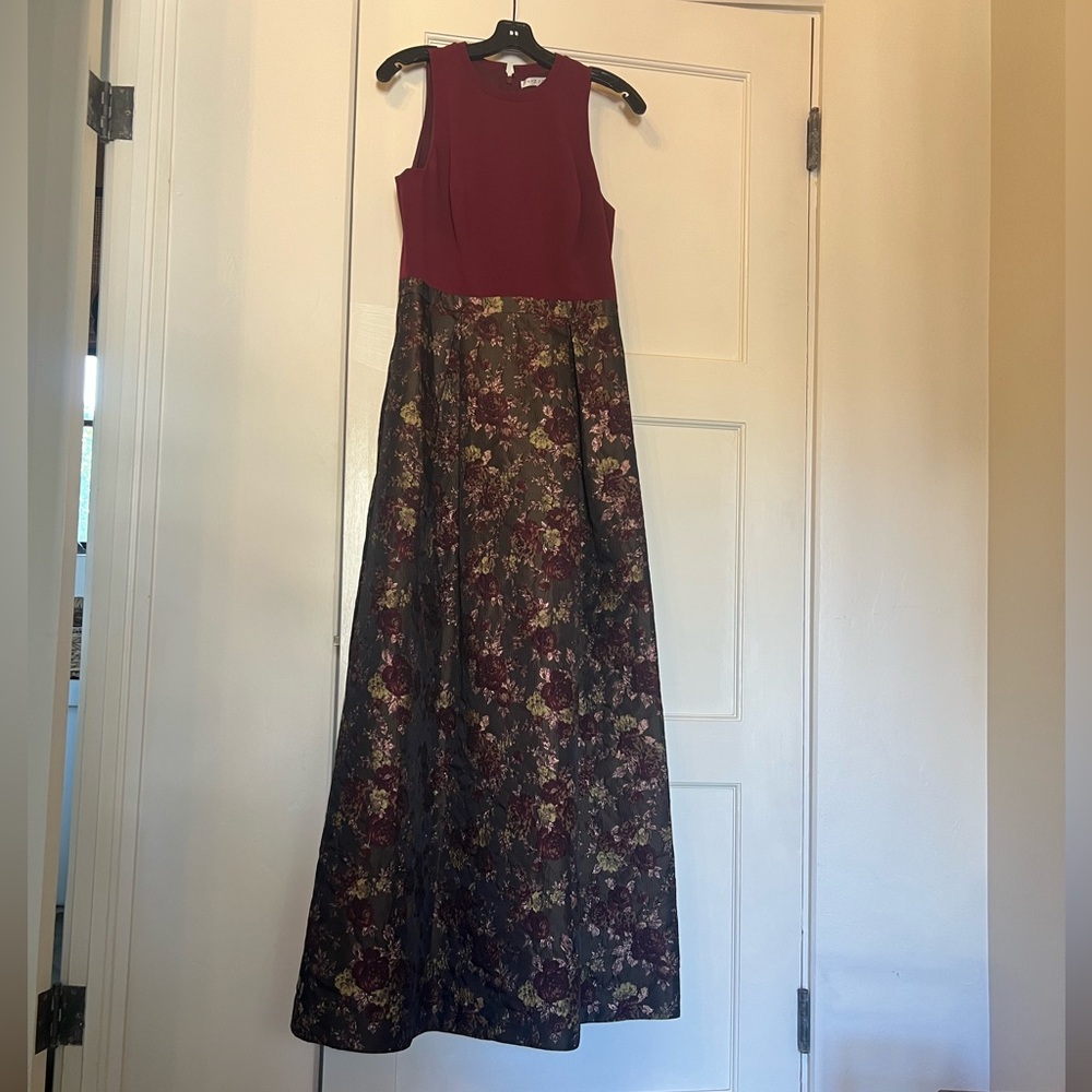 Kay Unger Floral Burgundy Jacquard Evening Gown